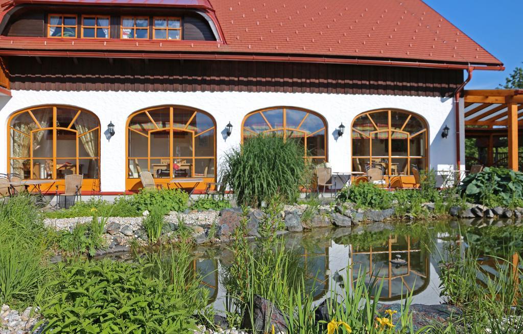 Hotel Garni Huegellandhof Neuhaus am Klausenbach Dış mekan fotoğraf