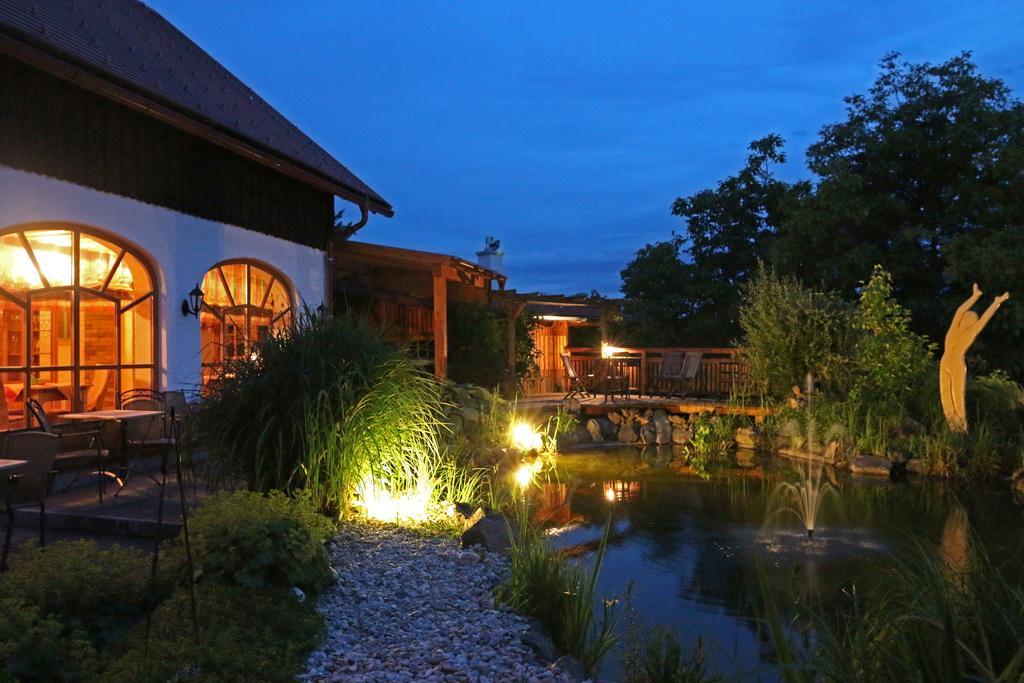 Hotel Garni Huegellandhof Neuhaus am Klausenbach Dış mekan fotoğraf