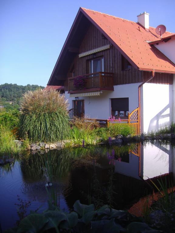 Hotel Garni Huegellandhof Neuhaus am Klausenbach Dış mekan fotoğraf