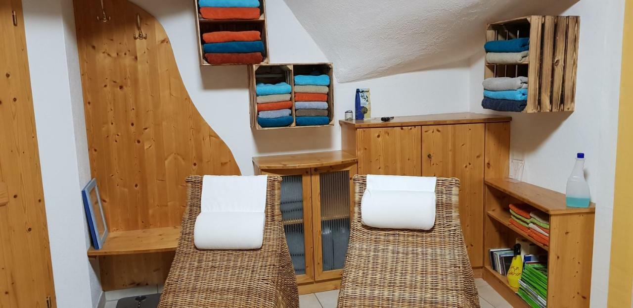 Hotel Garni Huegellandhof Neuhaus am Klausenbach Dış mekan fotoğraf